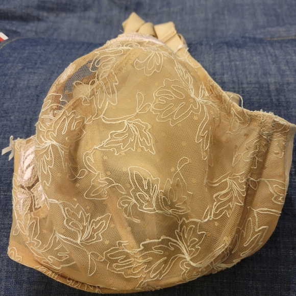 38G lace bra - Picture 6 of 6